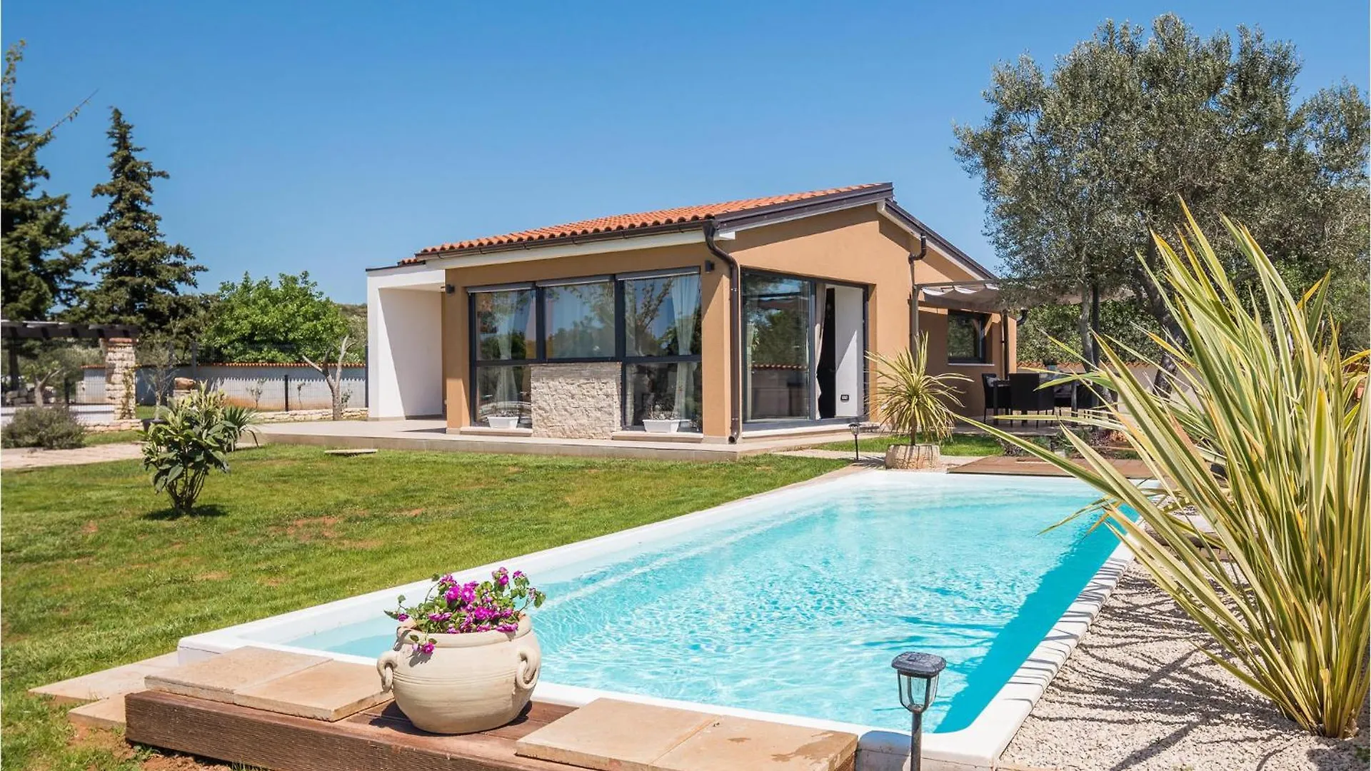 Lovely Home In Rovinj With Kitchen